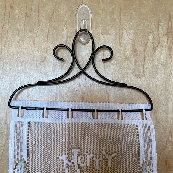 Merry Christmas Lace Decorative Wall Hanging - Picture 3 of 4